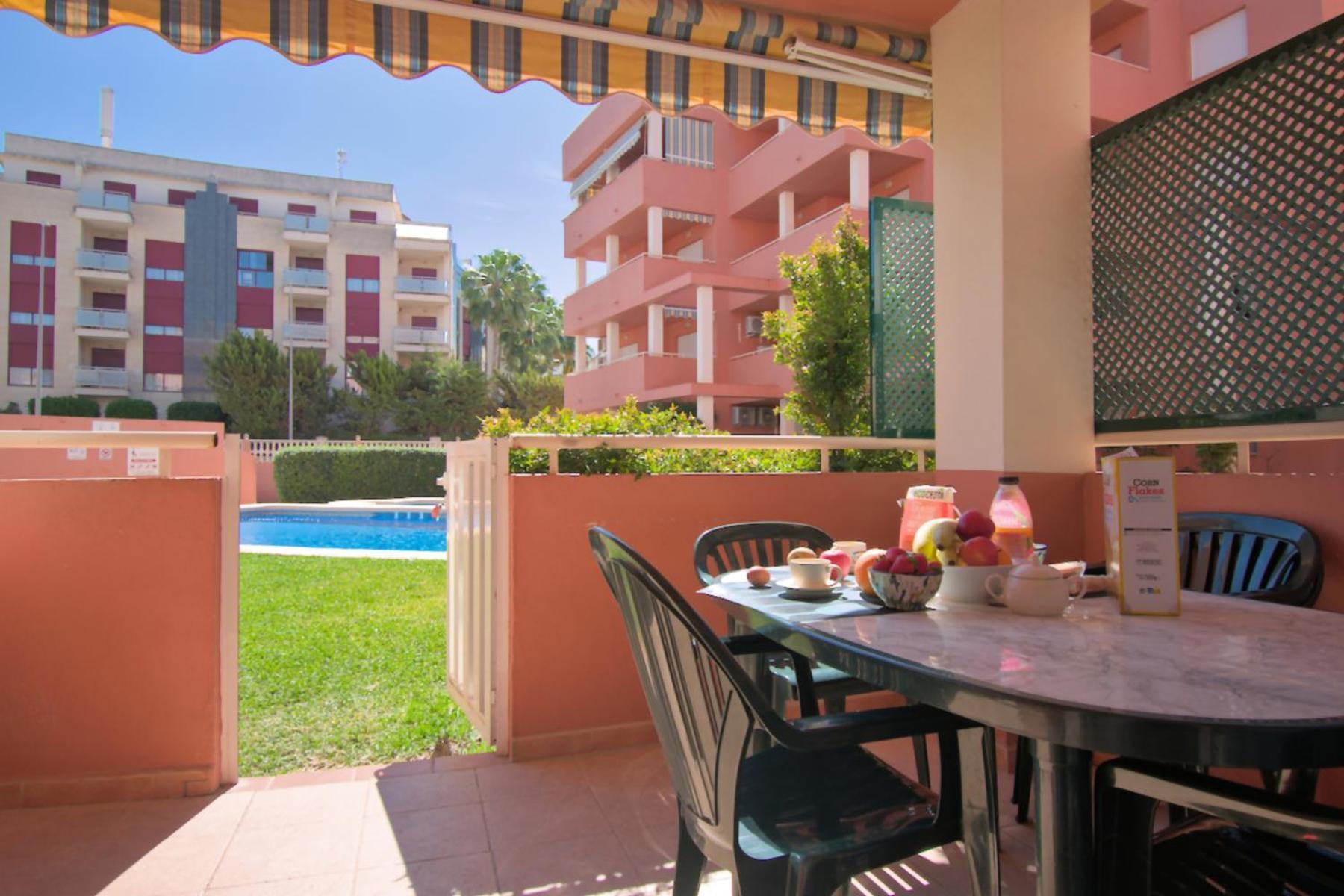 Castillo Playa By Edeal Homes Denia Exterior foto
